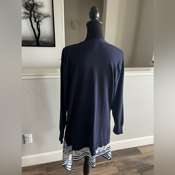 Chico’s Open Front Knit Cardigan With Contrasting Waterfall Details- Size 2 (L) - Picture 3 of 5